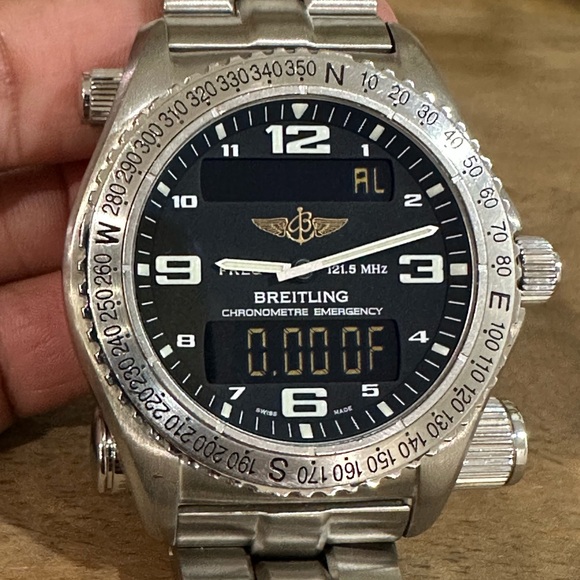 Breitling Emergency Titanium Watch with Accessories - Picture 1 of 13